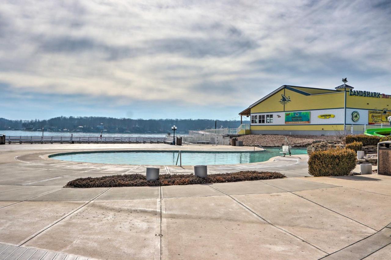 Margaritaville Resort Retreat With Hot Tub And Deck Osage Beach Exterior photo