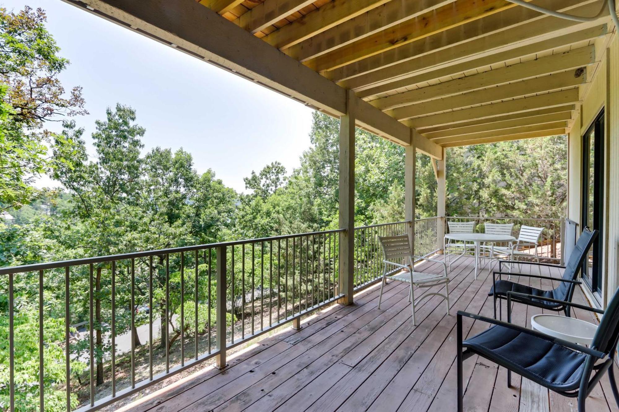 Margaritaville Resort Retreat With Hot Tub And Deck Osage Beach Exterior photo